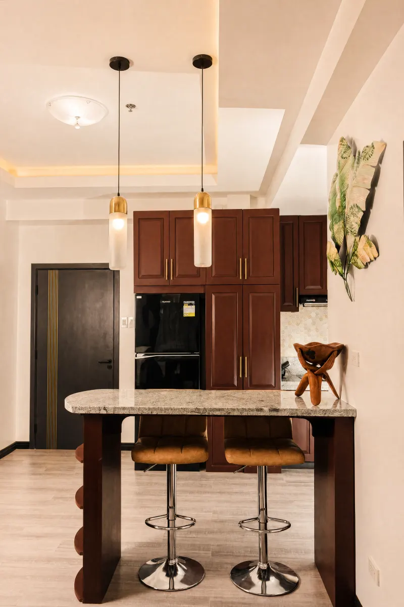 Kitchen island with bar seating