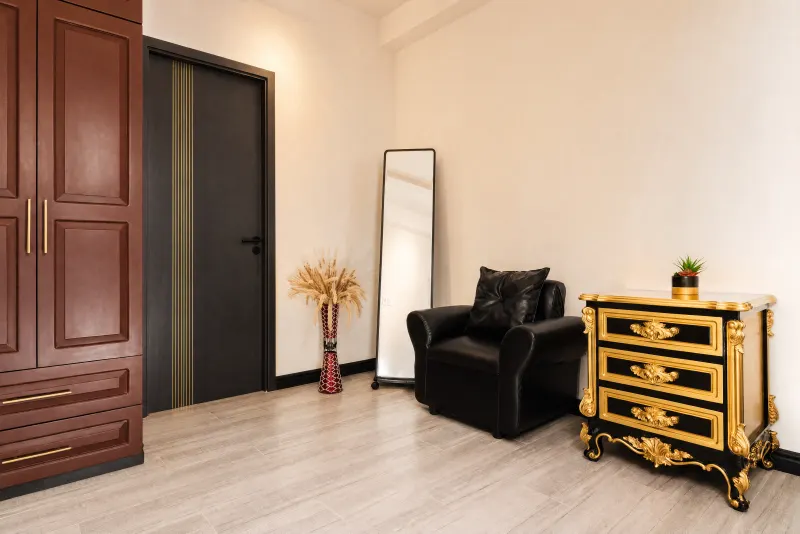 Full wardrobe with dressing mirror