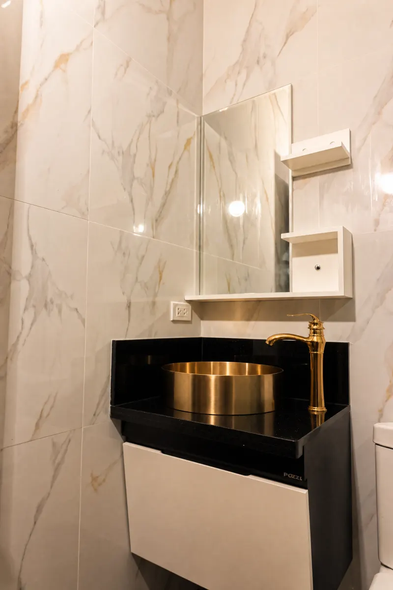Marble vanity and mirror