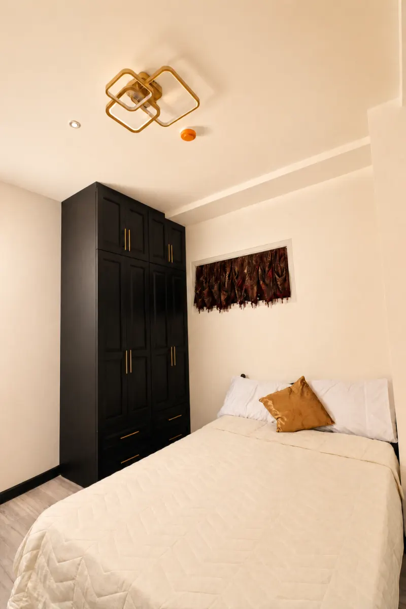 Second bedroom with full wardrobe